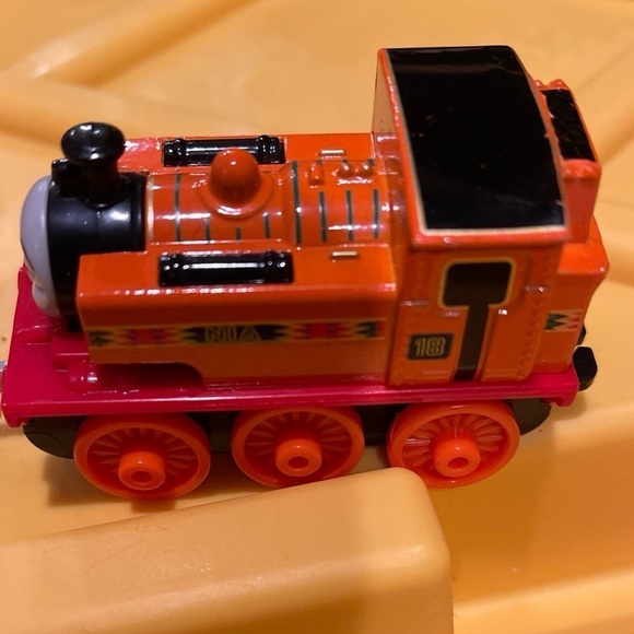 Thomas The Tank Engine And Friends Trackmaster Nia Diecast 2018 - Picture 1 of 6